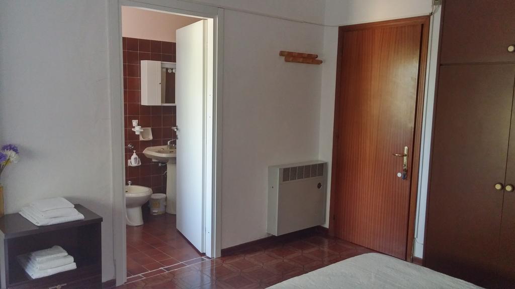 Accogliente E Ospitale B&B Perugia Quarto foto